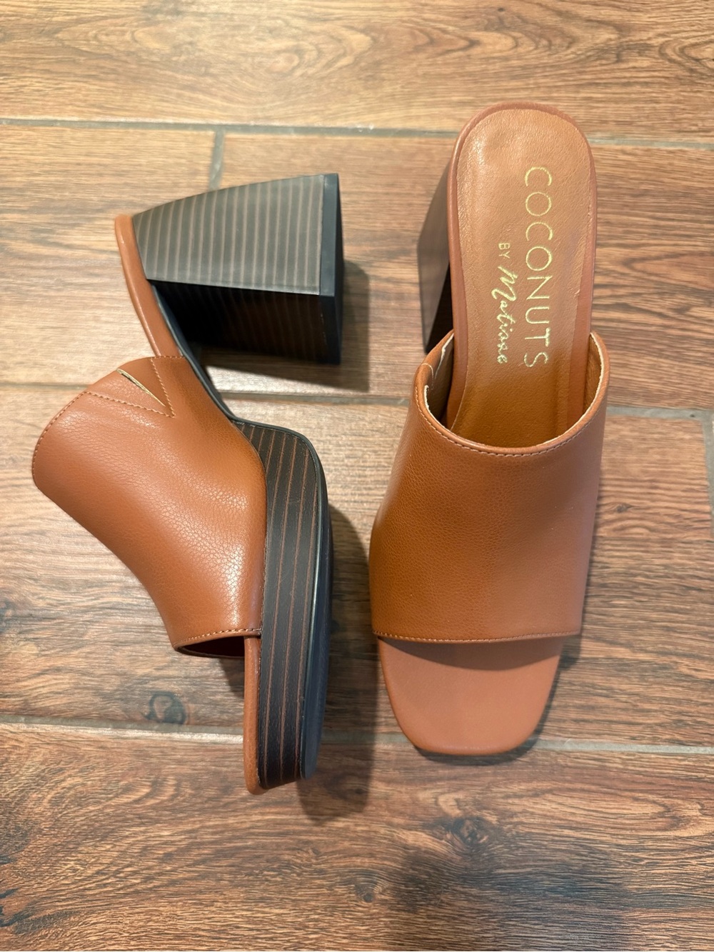 ✨Coconuts by Matisse Kate Block Heel Mule